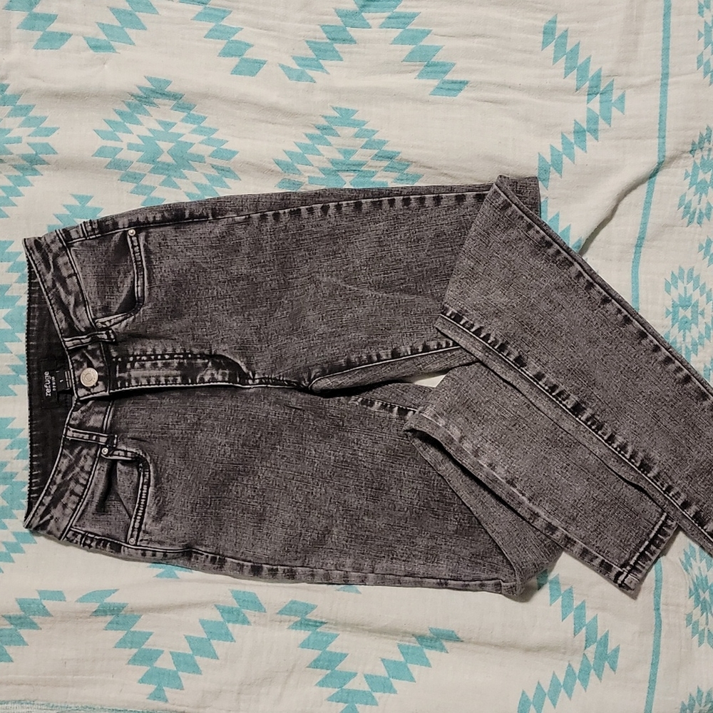 Jeans - Picture 2 of 3